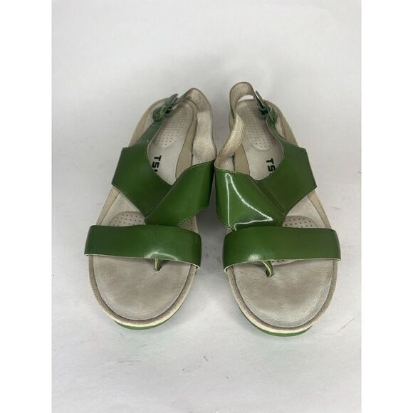 Tsubo Shoes Sandals Wedge Heel Women Size 7 Green Patent - Picture 1 of 14